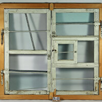 Siegsdorf, zweiflügliges Fenster mit Lüftungsflügel, 18. Jh